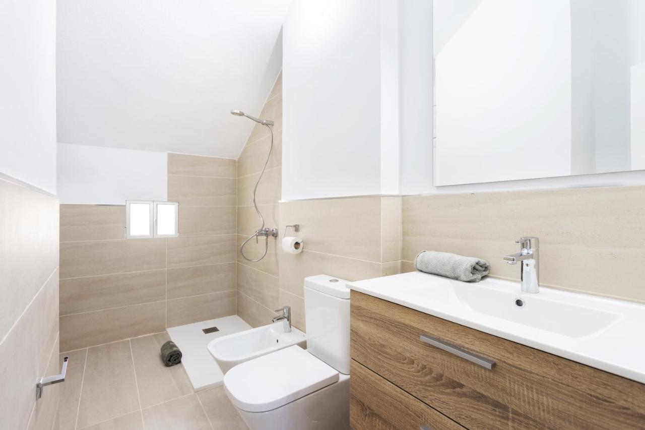 Exclusive Attic Las Vistas 3 With Breathtaking Sea View, Only 100 M To The Sea, Heated Pool, Aircon, Wifi Arona  Dış mekan fotoğraf